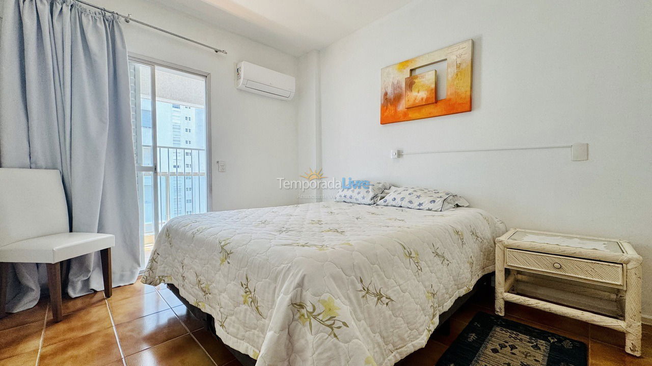 Apartamento para aluguel de temporada em Guarujá (Pitangueiras)