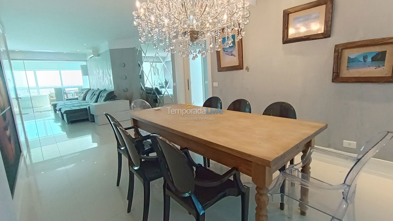 Apartment for vacation rental in Balneário Camboriú (Centro)