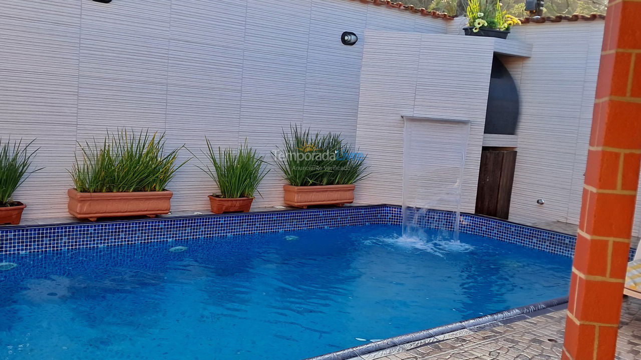 Casa para alquiler de vacaciones em Mongaguá (Balneario Itaoca)