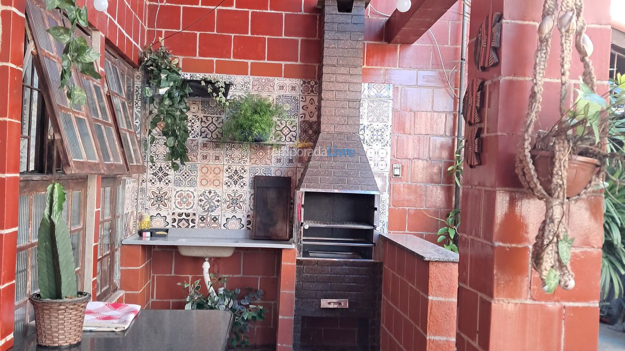 Casa para alquiler de vacaciones em Mongaguá (Balneario Itaoca)