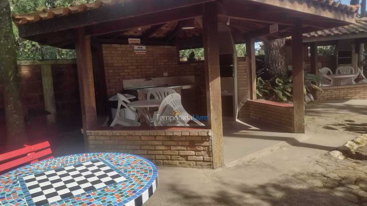 Apartamento para aluguel de temporada em Ubatuba (Itaguá)