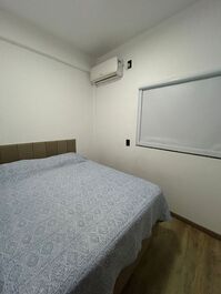 CASA COM PISCINA PERTINHO DO MAR EM ZIMBROS