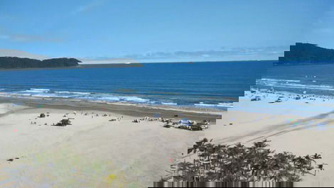 Apartment facing the sea.