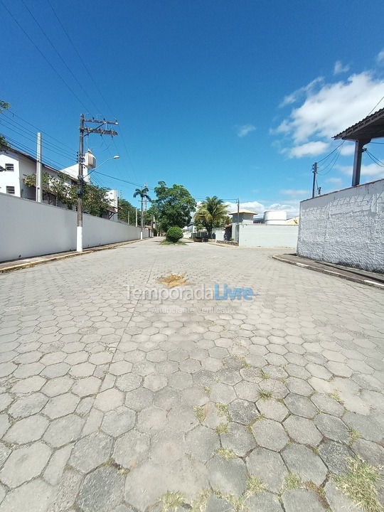 Casa para aluguel de temporada em Ubatuba (Saco da Ribeira)