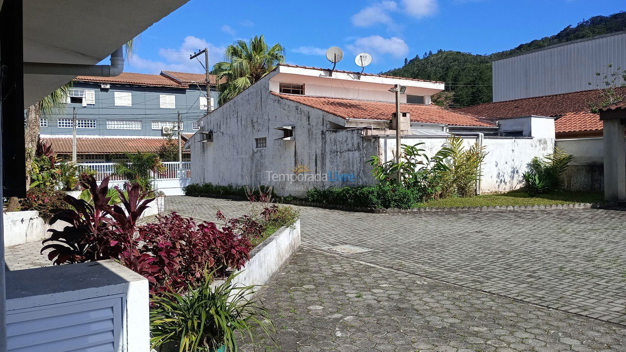 Casa para aluguel de temporada em Ubatuba (Saco da Ribeira)