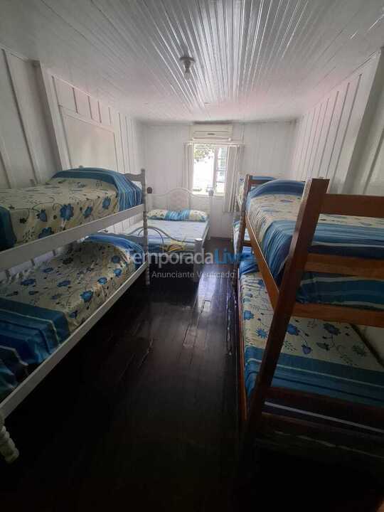 Casa para aluguel de temporada em Balneário Camboriú (Praia Central)