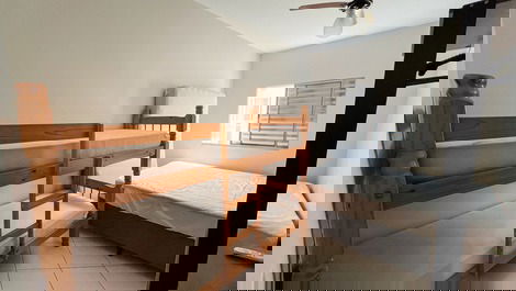 Apartamento en Toninhas, a 120m del mar ¡Wi-Fi, Netflix y comodidad!