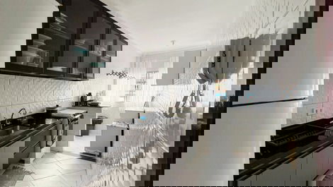 Apartamento en Toninhas, a 120m del mar ¡Wi-Fi, Netflix y comodidad!