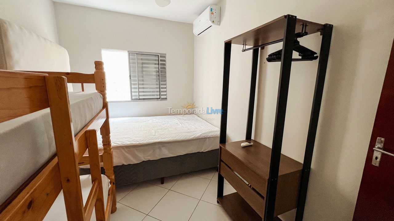 Apartamento para alquiler de vacaciones em Ubatuba (Praia das Toninhas)