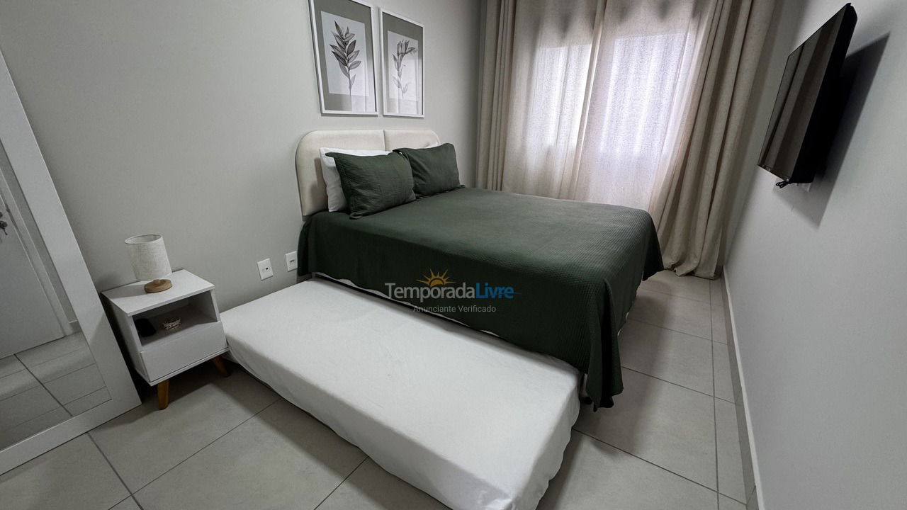 Apartamento para aluguel de temporada em Bertioga (Centro)