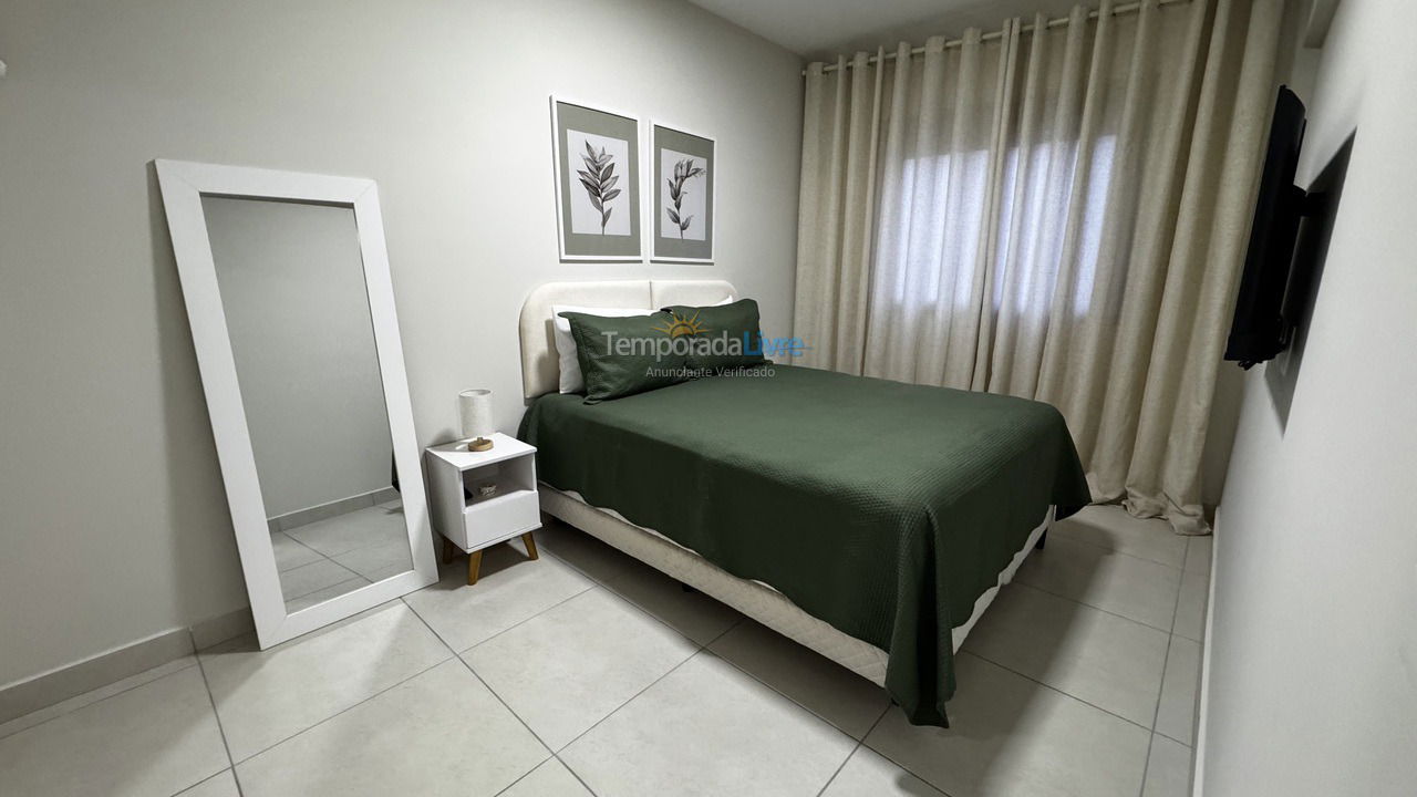 Apartamento para aluguel de temporada em Bertioga (Centro)