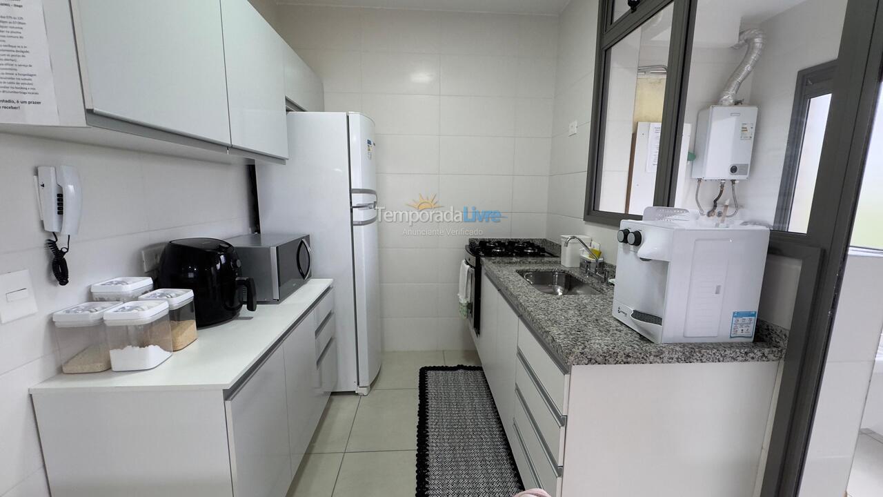 Apartamento para aluguel de temporada em Bertioga (Centro)