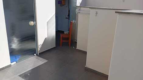 Ático en una calle con vistas directas al mar.