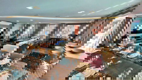 Ed. Number One: 4 quartos frente mar // churrasqueira // 3 vagas