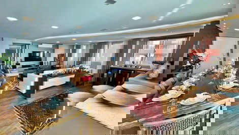 Ed. Number One: 4 quartos frente mar // churrasqueira // 3 vagas