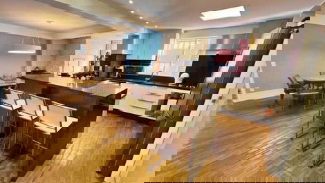 Ed. Number One: 4 quartos frente mar // churrasqueira // 3 vagas