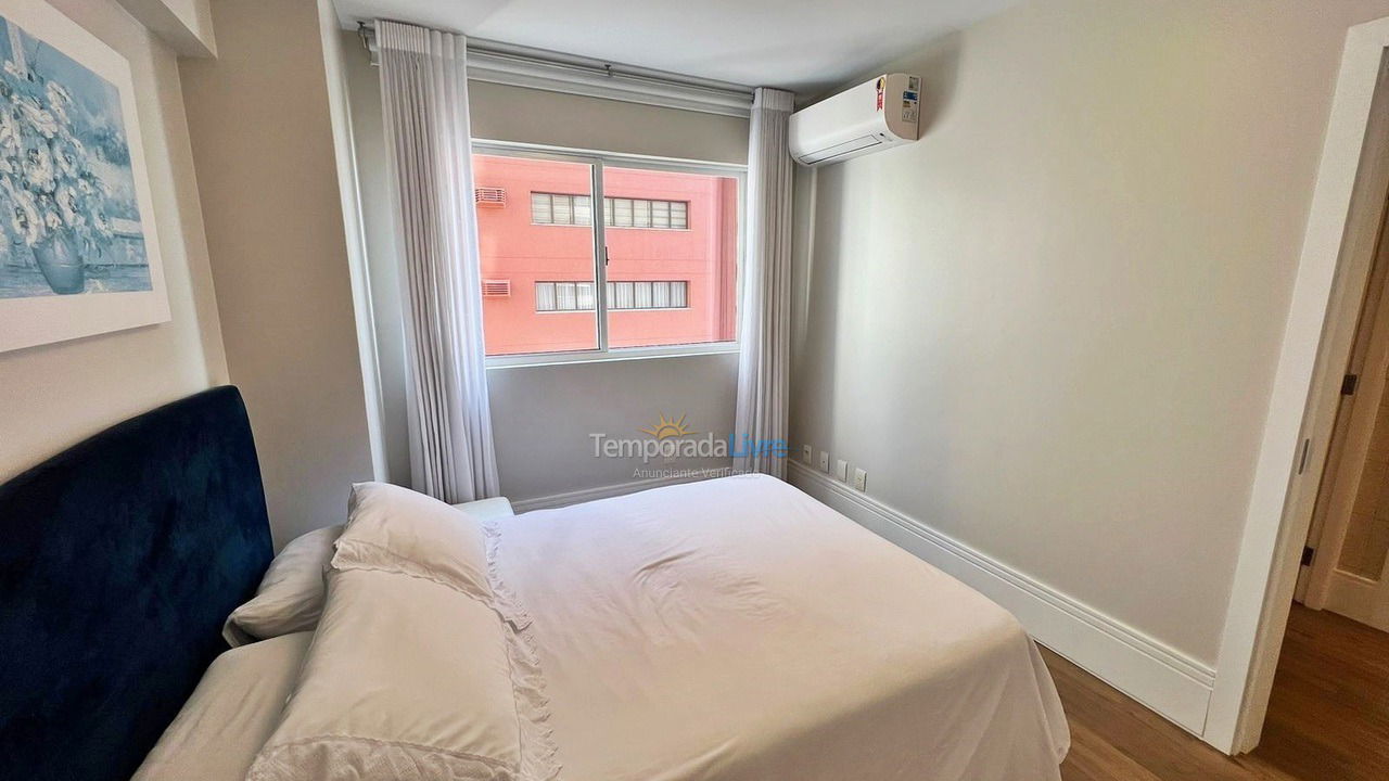 Apartamento para aluguel de temporada em Balneário Camboriú (Praia Central)