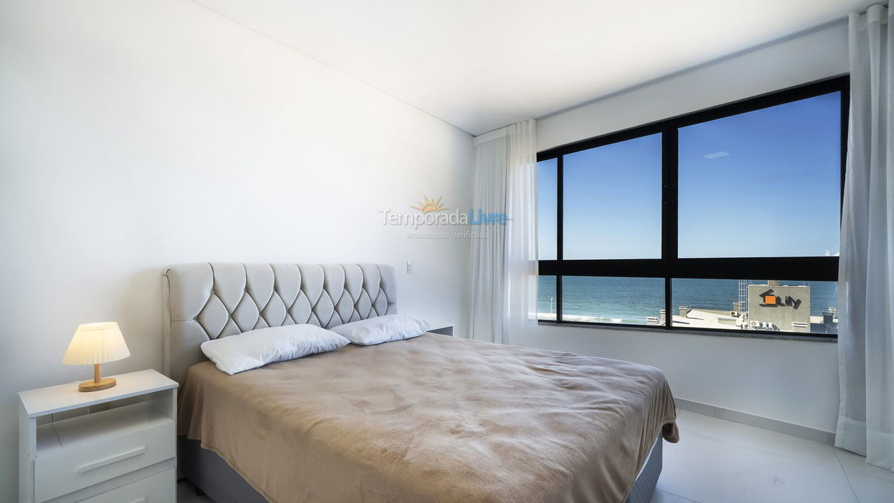 Apartment for vacation rental in Bombinhas (Praia de Bombas)