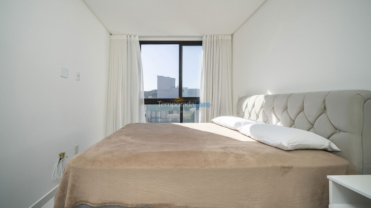 Apartment for vacation rental in Bombinhas (Praia de Bombas)