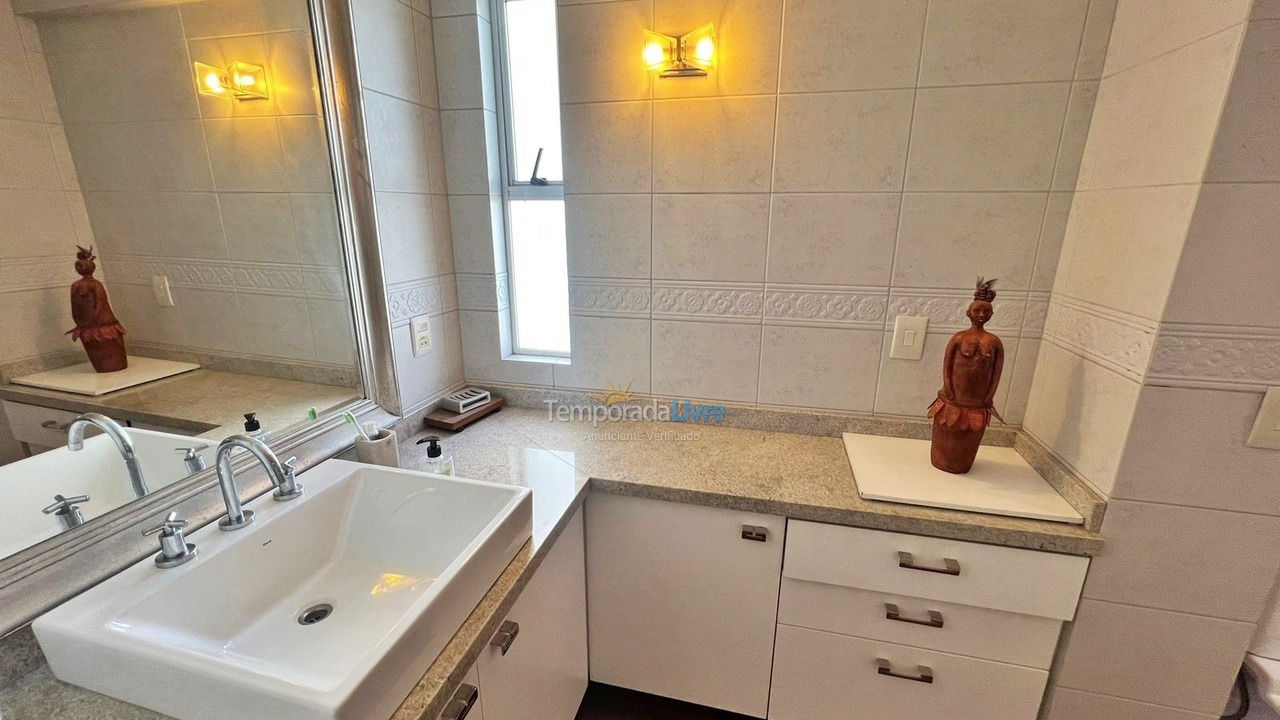 Apartamento para aluguel de temporada em Balneário Camboriú (Praia Central)