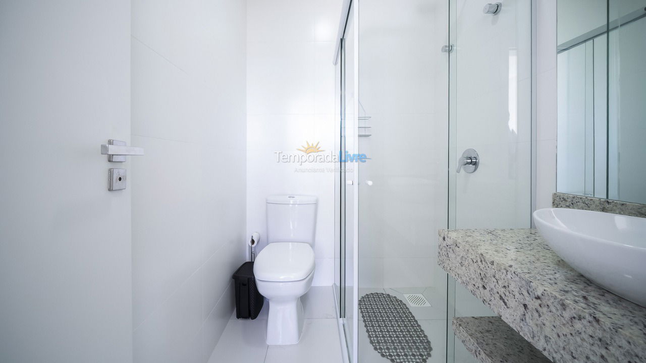 Apartment for vacation rental in Bombinhas (Praia de Bombas)