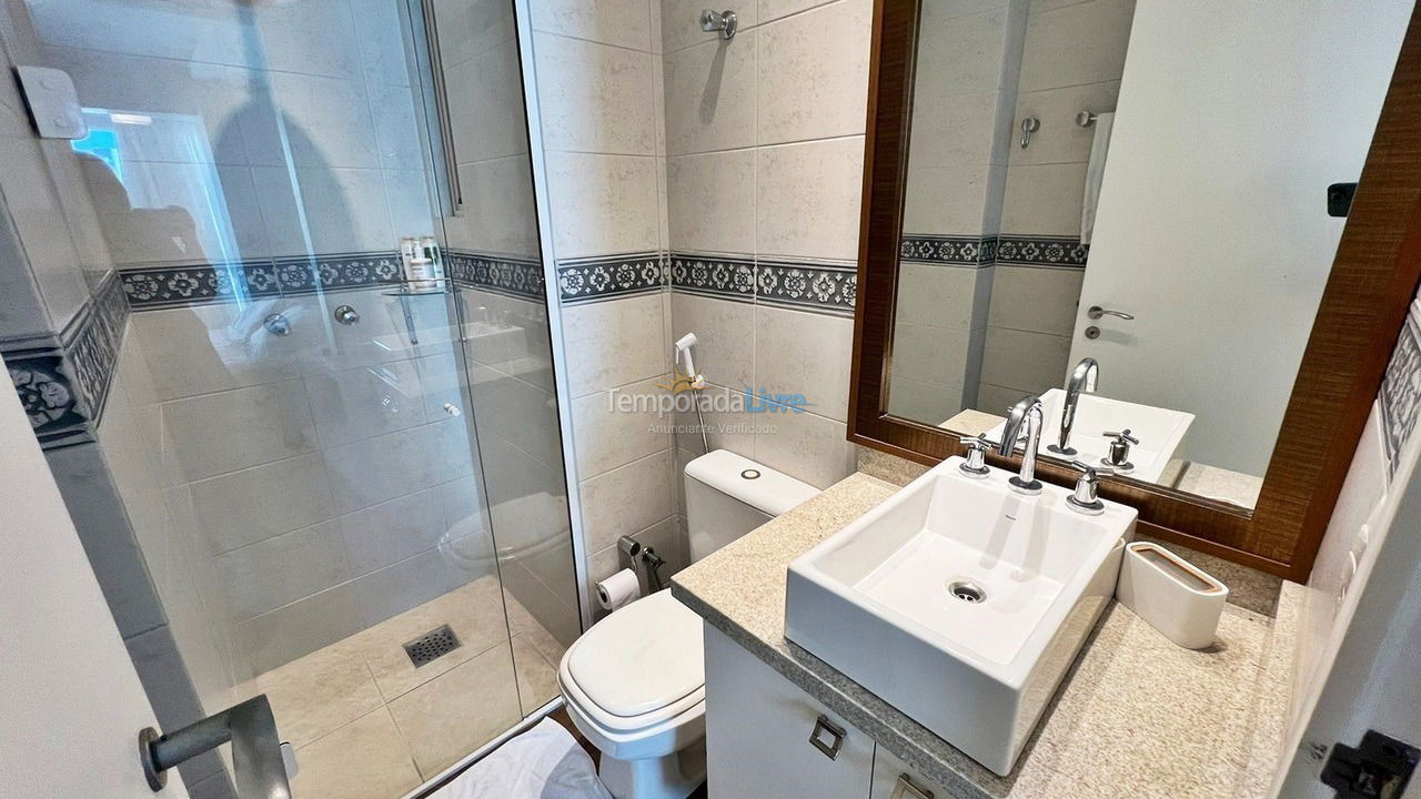 Apartamento para aluguel de temporada em Balneário Camboriú (Praia Central)