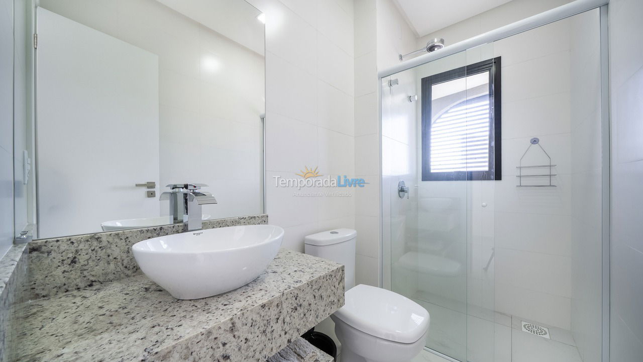 Apartment for vacation rental in Bombinhas (Praia de Bombas)