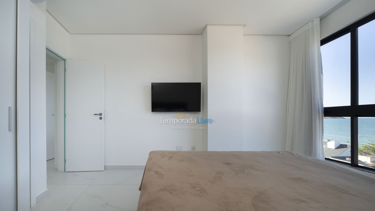 Apartment for vacation rental in Bombinhas (Praia de Bombas)