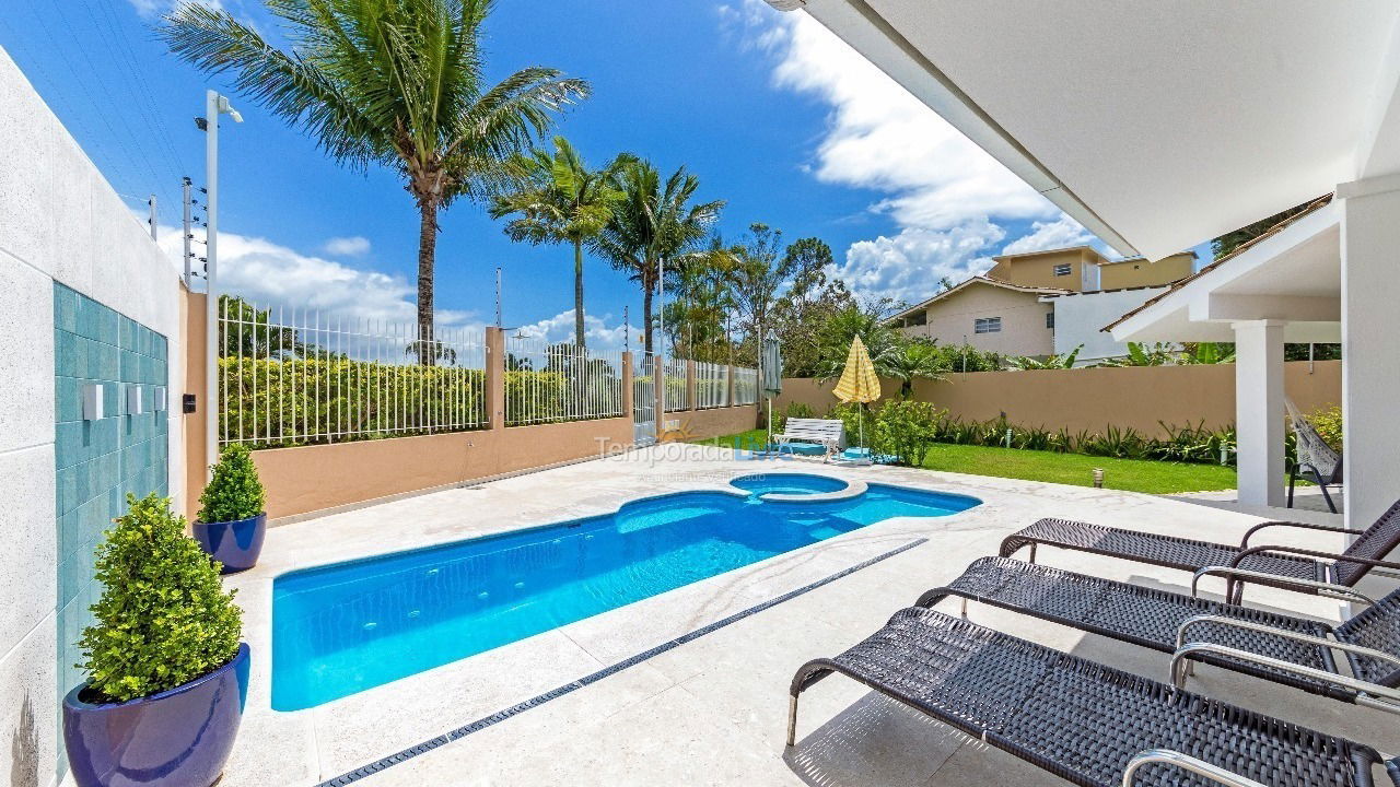 Casa para aluguel de temporada em Florianópolis (Praia da Daniela)
