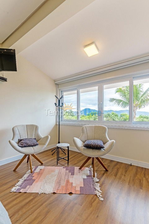 Casa para aluguel de temporada em Florianópolis (Praia da Daniela)