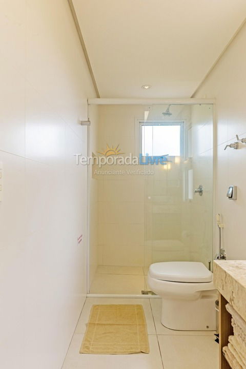 Casa para aluguel de temporada em Florianópolis (Praia da Daniela)