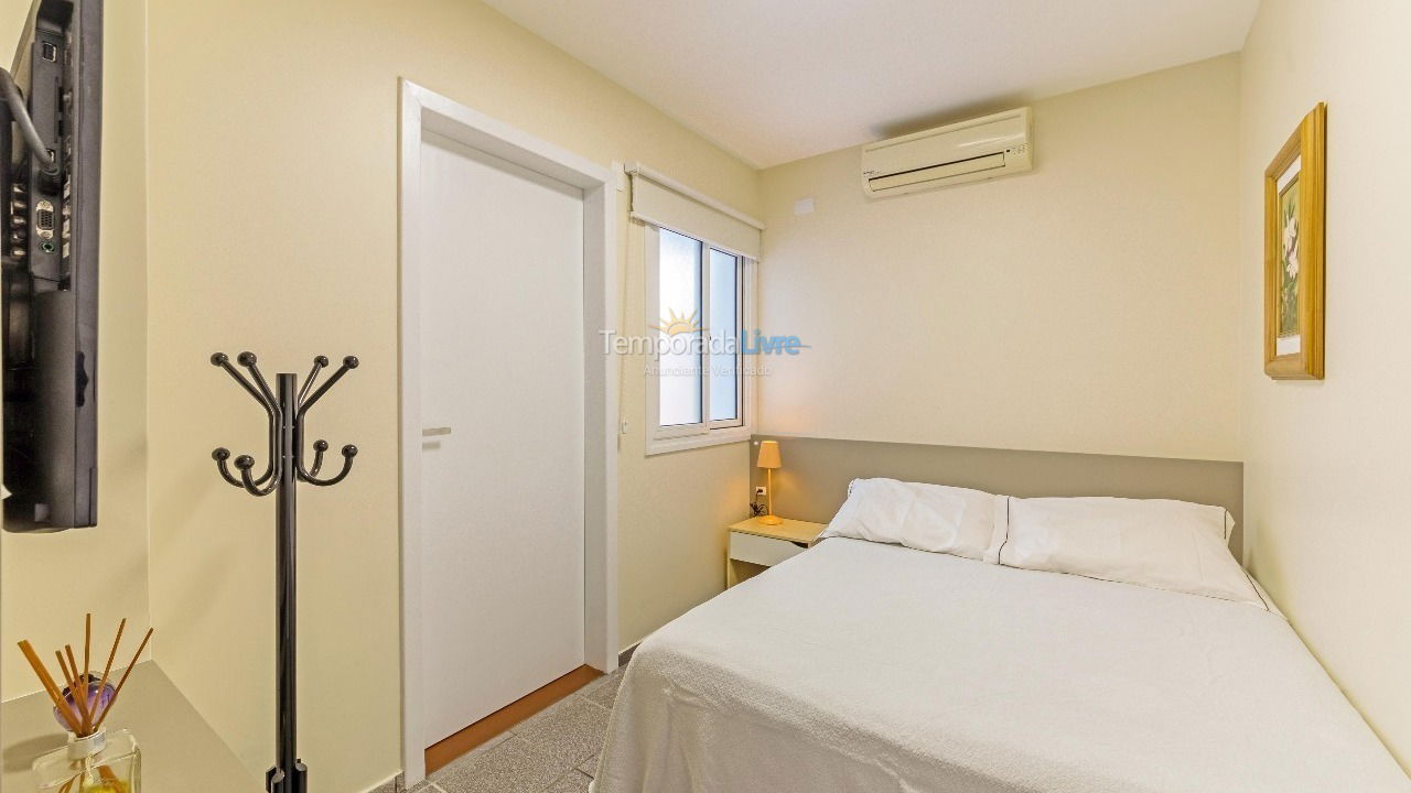 Casa para aluguel de temporada em Florianópolis (Praia da Daniela)