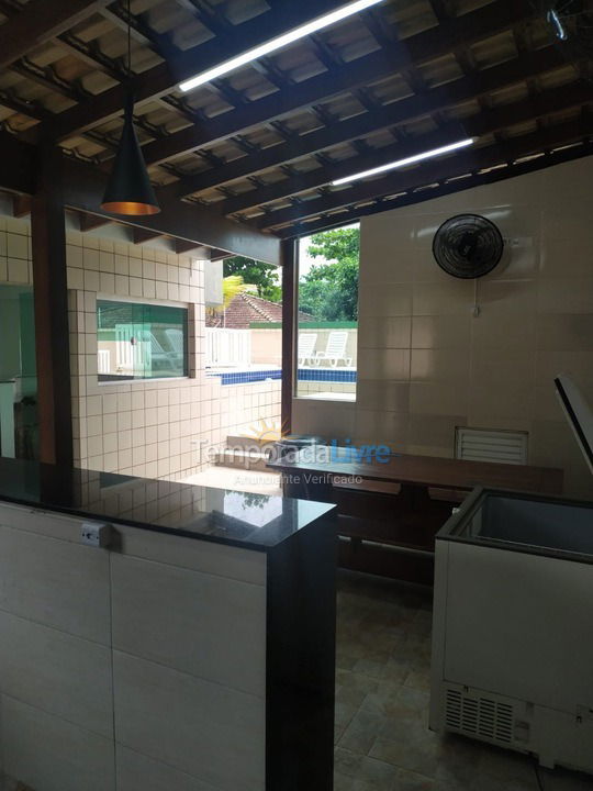 Apartment for vacation rental in Guarujá (Enseada)