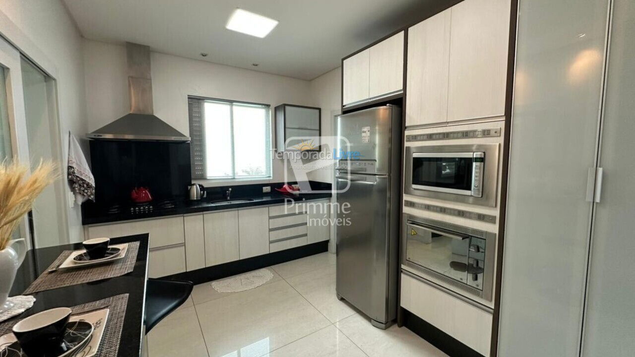 Apartment for vacation rental in Balneário Camboriú (Barra Sul)