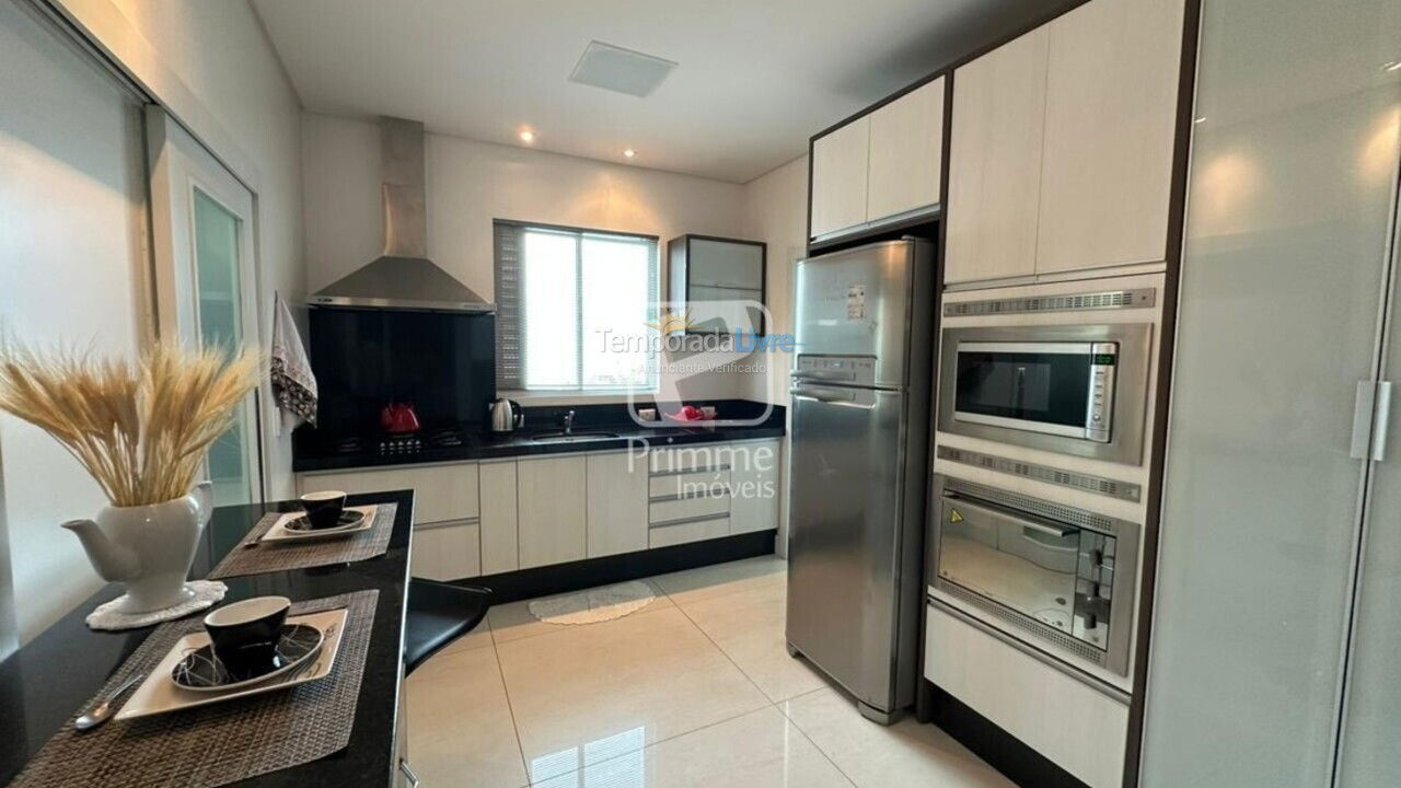 Apartment for vacation rental in Balneário Camboriú (Barra Sul)