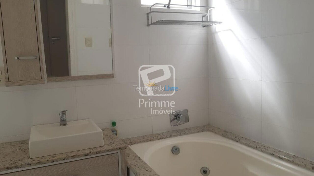 Apartamento para aluguel de temporada em Balneário Camboriú (Barra Norte)