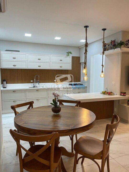 Apartment for vacation rental in Itajaí (Praia Brava)