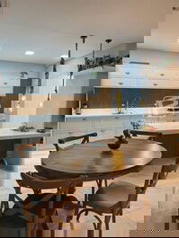 SEASONAL RENTAL - 2-SUITE APARTMENT ON BRAVA BEACH