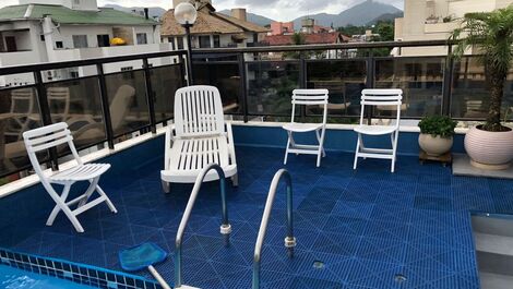 Cobertura com Piscina