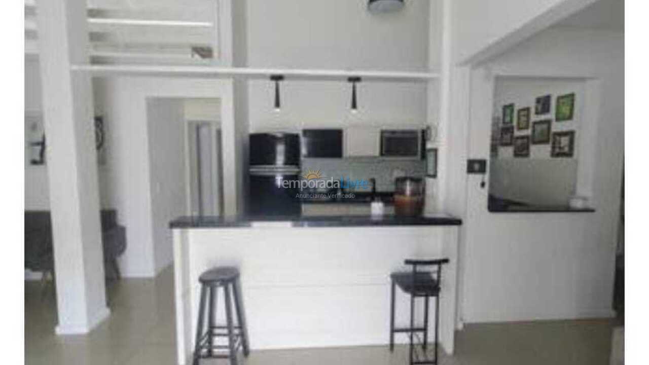 House for vacation rental in Florianopolis (Canasvieiras)