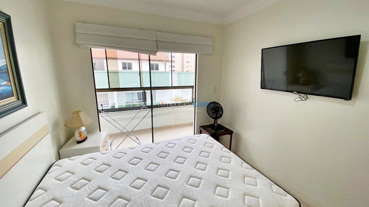 Apartamento para aluguel de temporada em Balneário Camboriú (Praia Central)