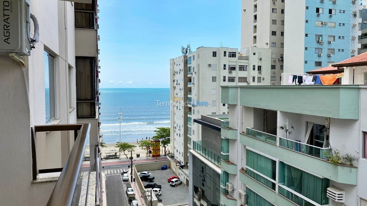 Apartamento para aluguel de temporada em Balneário Camboriú (Praia Central)
