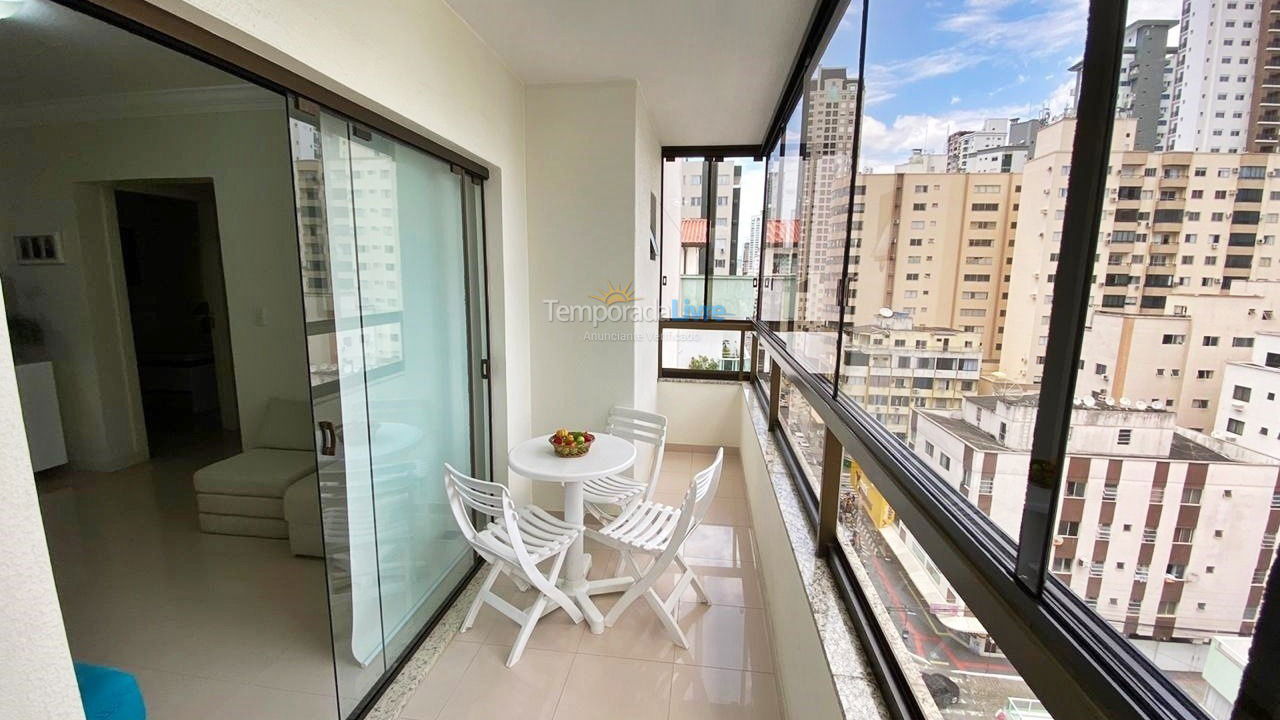 Apartamento para aluguel de temporada em Balneário Camboriú (Praia Central)