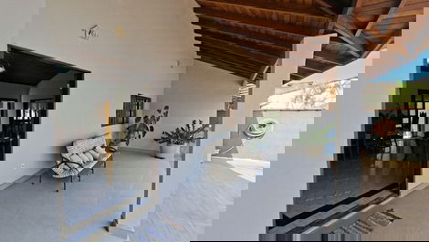 House for rent for the season.