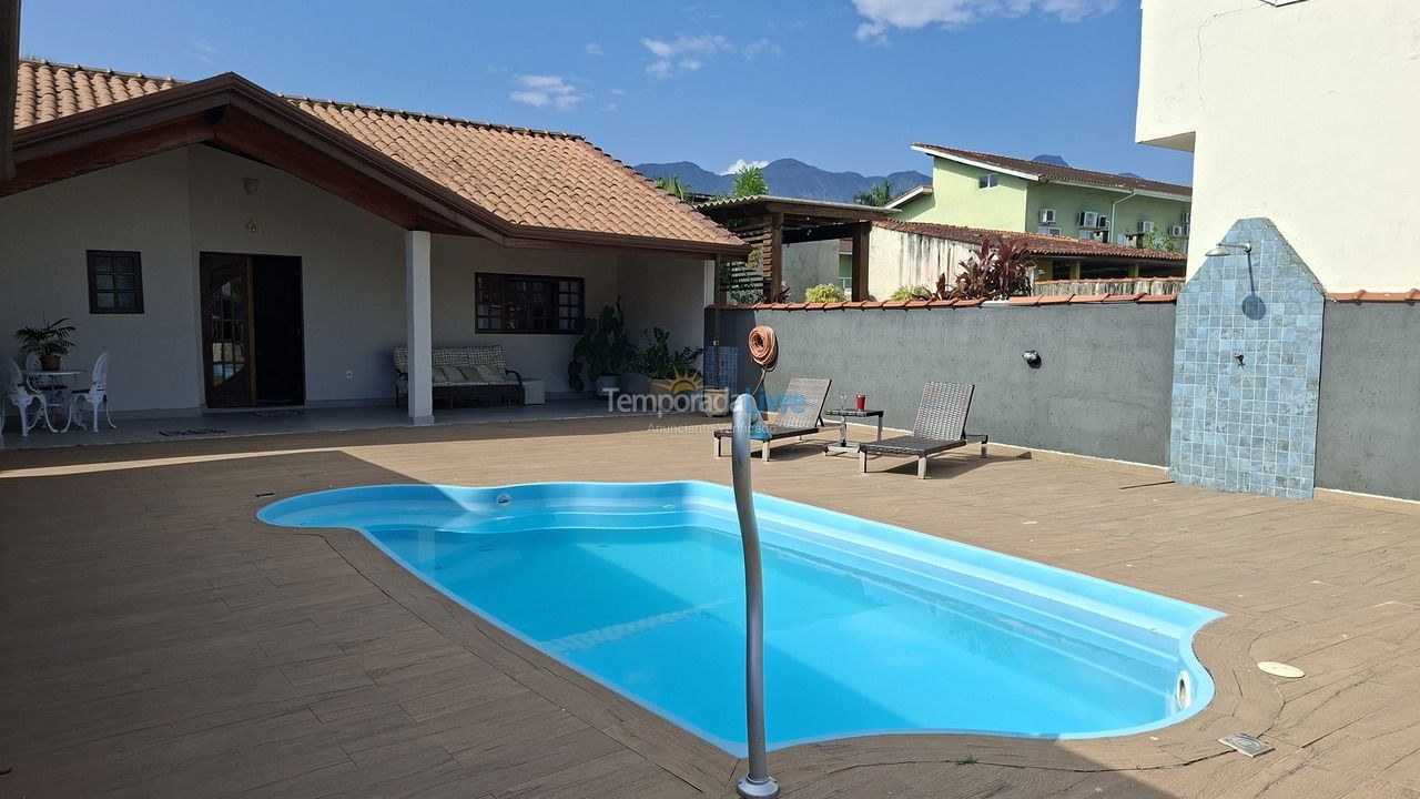 House for vacation rental in Bertioga (Condominio Morada da Praia)