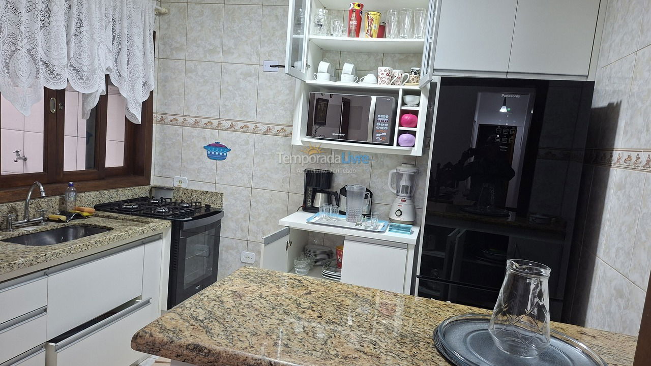 House for vacation rental in Bertioga (Condominio Morada da Praia)