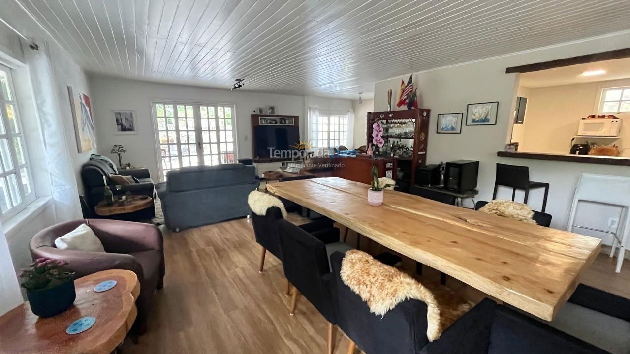 House for vacation rental in Petrópolis (Quitandinha)