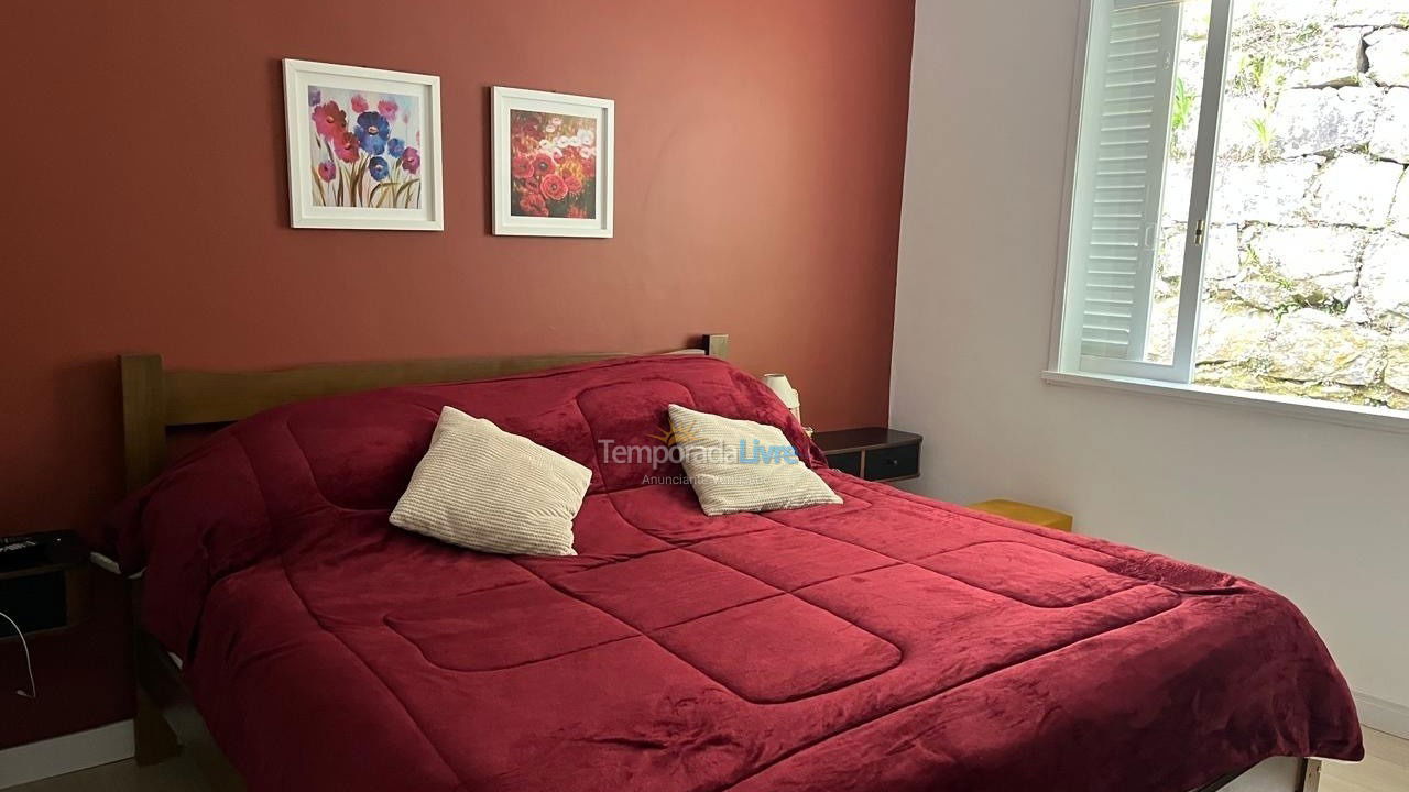 House for vacation rental in Petrópolis (Quitandinha)