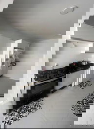 Casa completa con piscina, a 650m de la playa en Balneário Perequê.