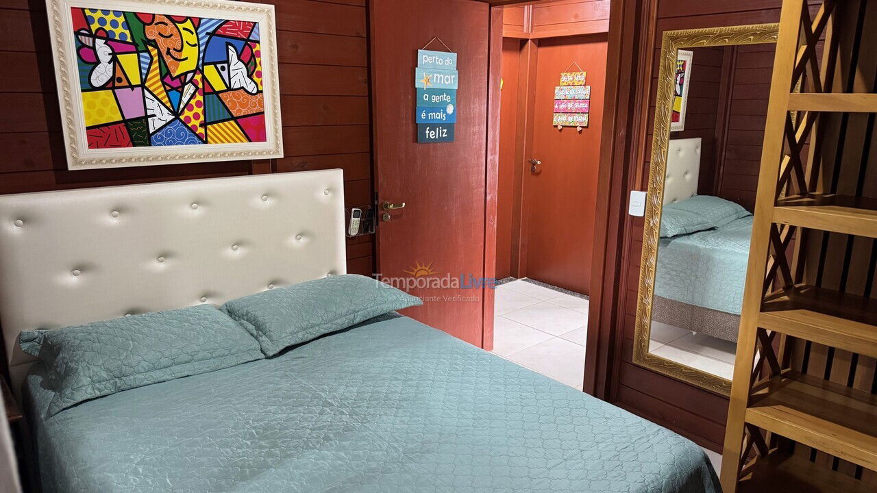 House for vacation rental in Palhoça (Praia do Sonho)